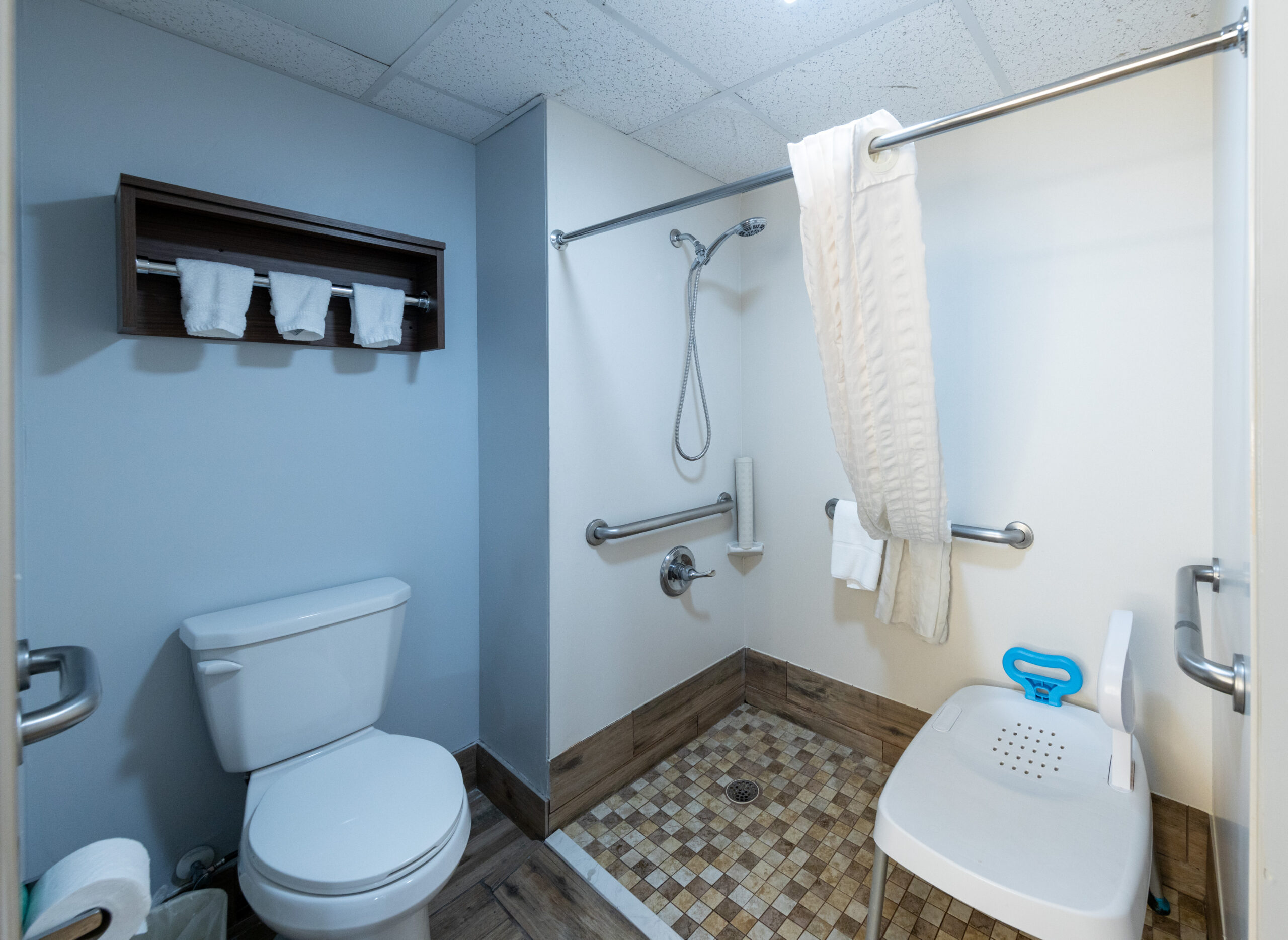 sparkling clean bathroom vanity in Pigeon Forge hotel room